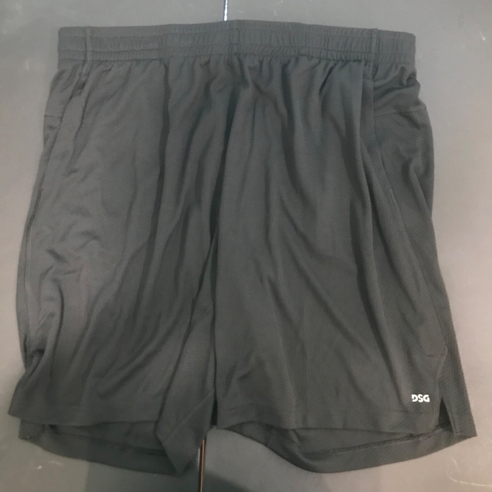 DSG‎ Men's Training Shorts Athletic Fit 9" Inseam Black Size XL